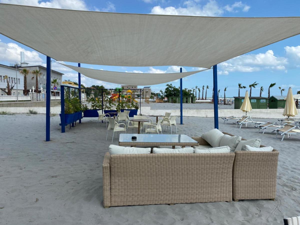Hotel Spiaggia Villa Paola Bellaria-Igea Marina Exteriör bild