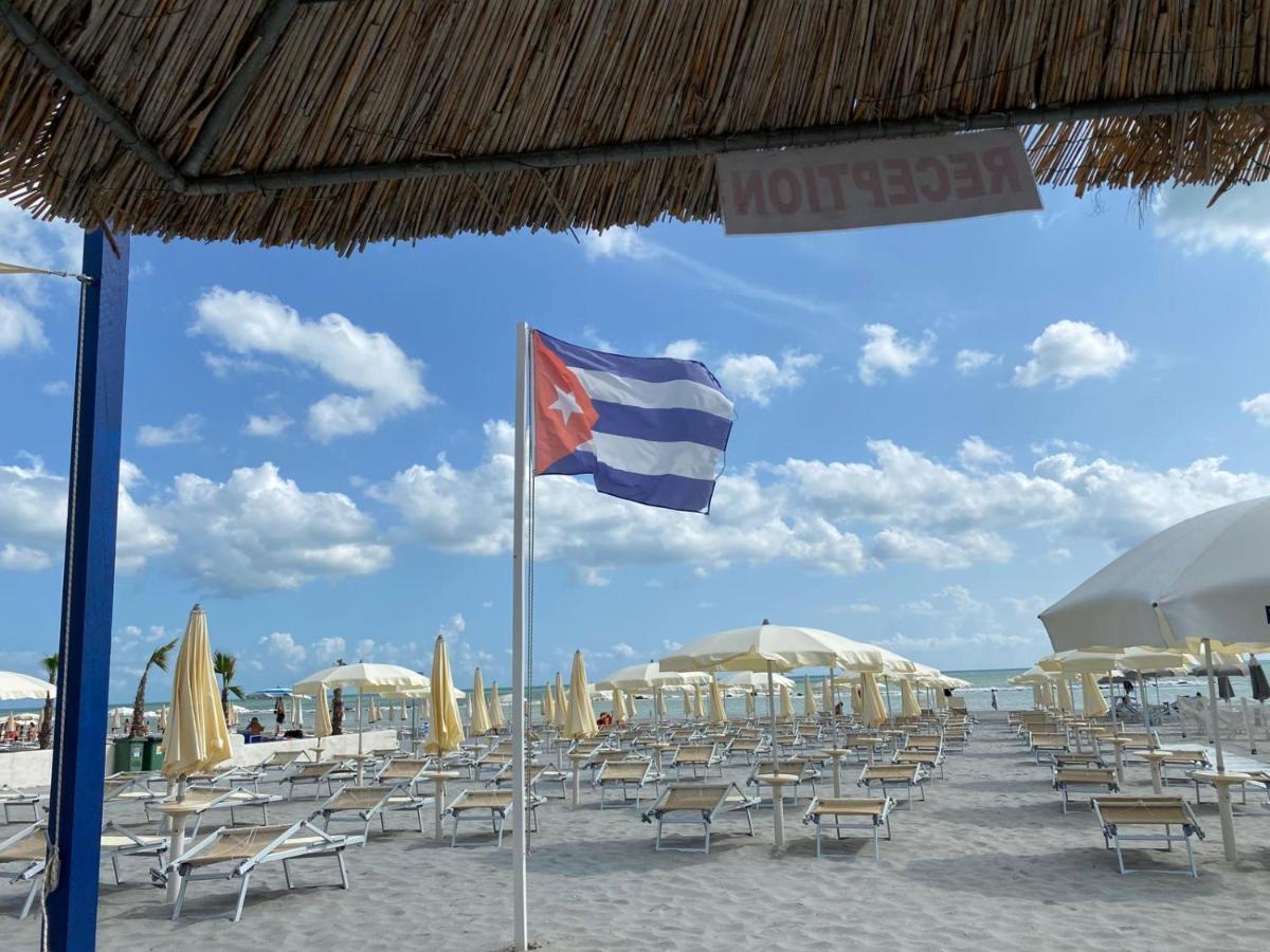 Hotel Spiaggia Villa Paola Bellaria-Igea Marina Exteriör bild